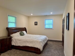 2 bedrooms, WiFi - Guesthouse on Mississippi River Estate (Nauvoo)