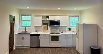 Guesthouse on Mississippi River Estate