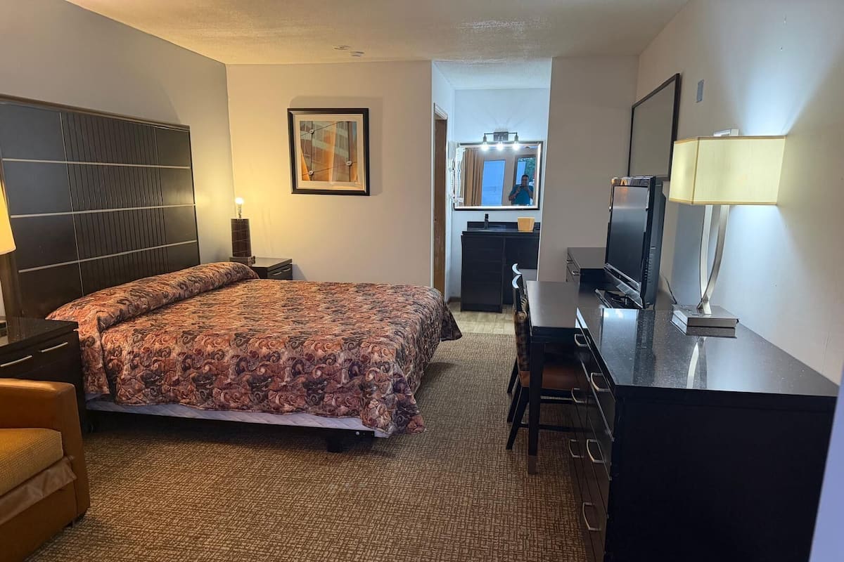 スタジオ キングベッド 1 台