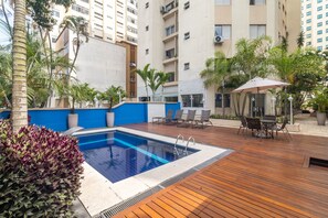 Pool - Oscar Freire with Swimming Pool and Gym (São Paulo)