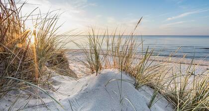 Sleeps 6 condo in nice North Myrtle Beach with AC