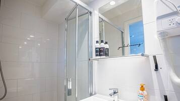 Shower, towels