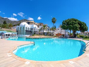 Pool - Apartment  by Interhome (Nerja)