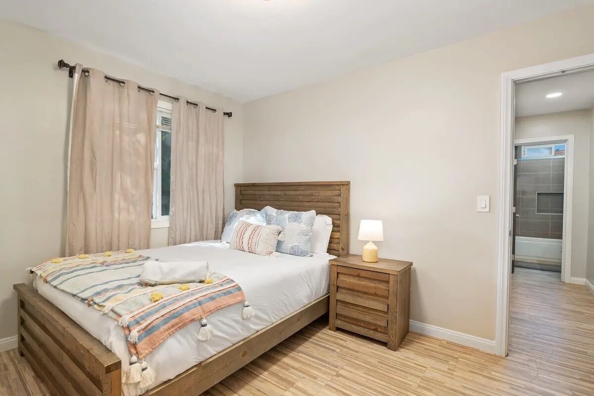 4 dormitorios, tabla de planchar con plancha, wifi y ropa de cama