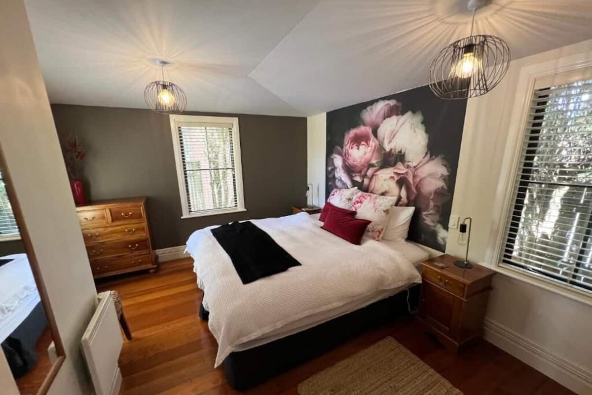 Villa Deluxe - utsikt mot trädgården