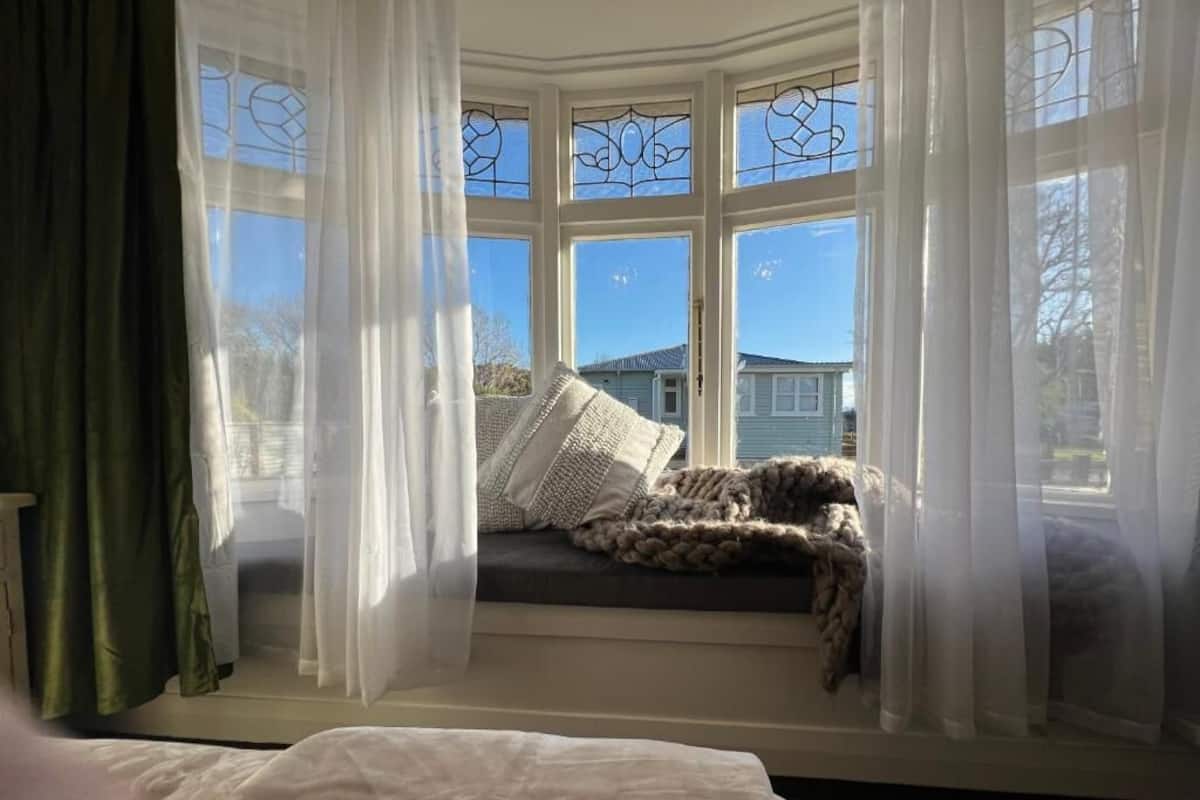 Deluxe House, Garden View