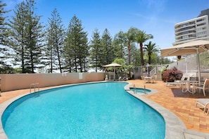 Pool - Ember by Khove - Burleigh Heads (Burleigh Heads)