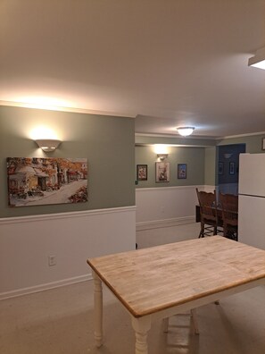Interior - Creekside Retreat at Notre Dame (South Bend)