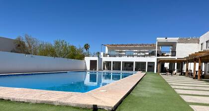 Apartment #11 for 6 people in Bahia de Kino new (half a block from the ocean)