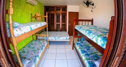 HOSTEL E POUSADA BAHIA BEACH