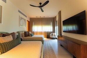 6 bedrooms, in-room safe, desk, iron/ironing board - Best Luxury Escape W/ Gym & Game Room W/ Butler Near Beach/Stores/Restaurants (La Romana)