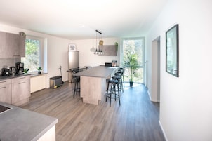 7 habitaciones y acceso a internet