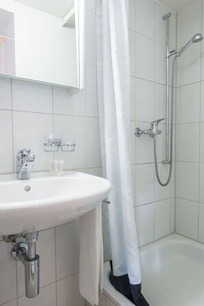 Unclassified image, 5 of 11, button - Apartment  by Interhome (Zoug)