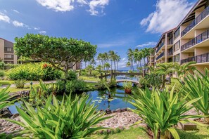 Property grounds - Laule'a ~ Magical Maui w/Gorgeous Ocean Views J302 (Lahaina)