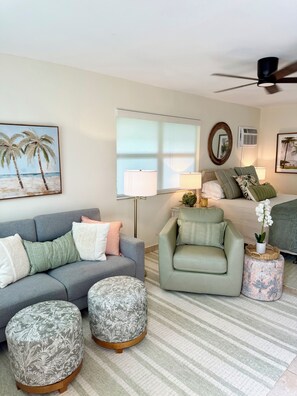 TV - Coastal 3-Bed House w/ Heated Pool and Additional Studio Guest House! (Palm Springs)