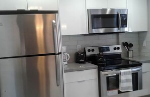 Private kitchen - One bedroom Apartment In downtown Calgary (Calgary)