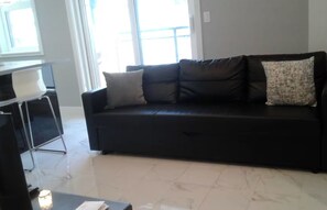 Living area - One bedroom Apartment In downtown Calgary (Calgary)