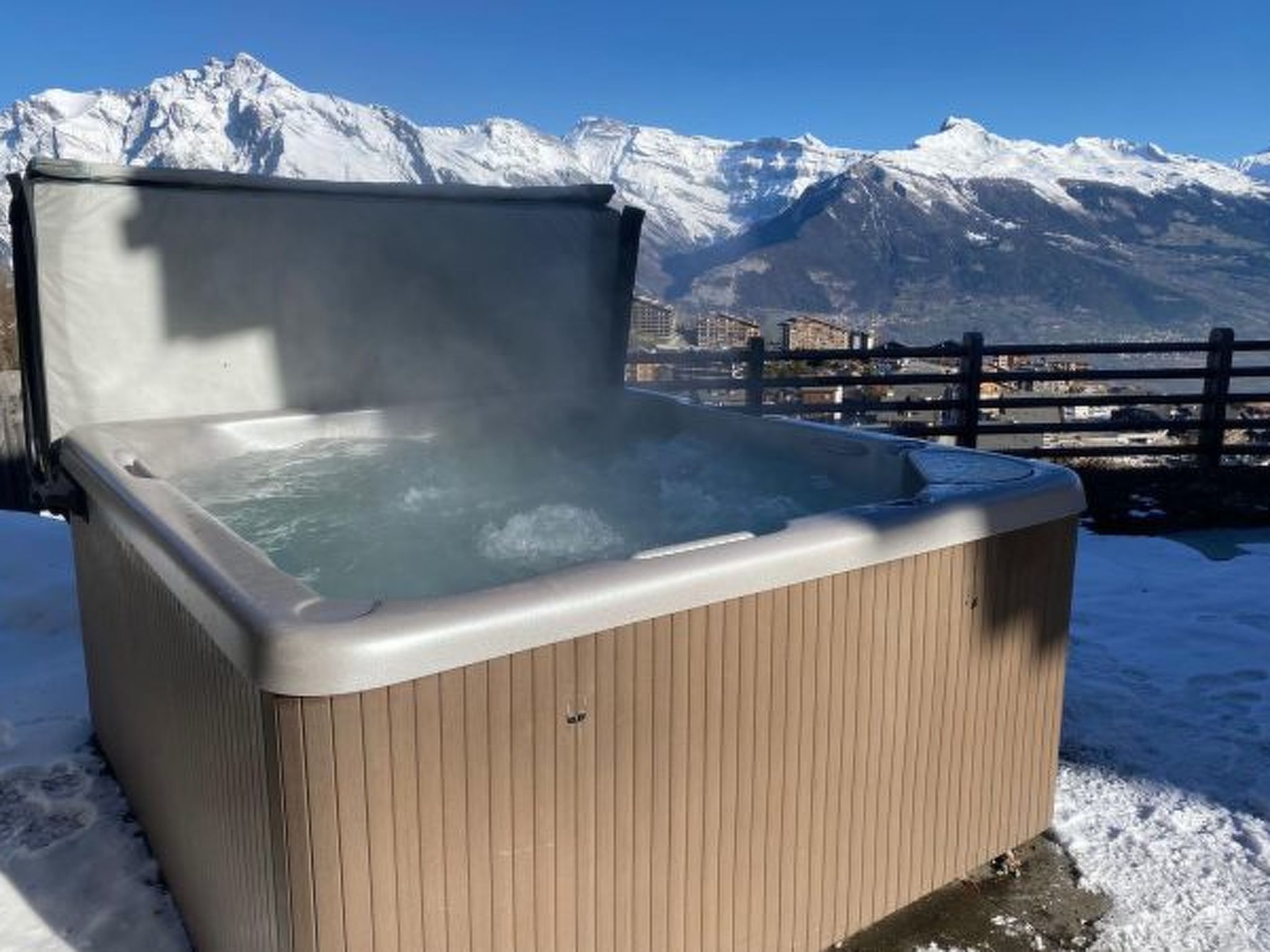 Bain à remous extérieur