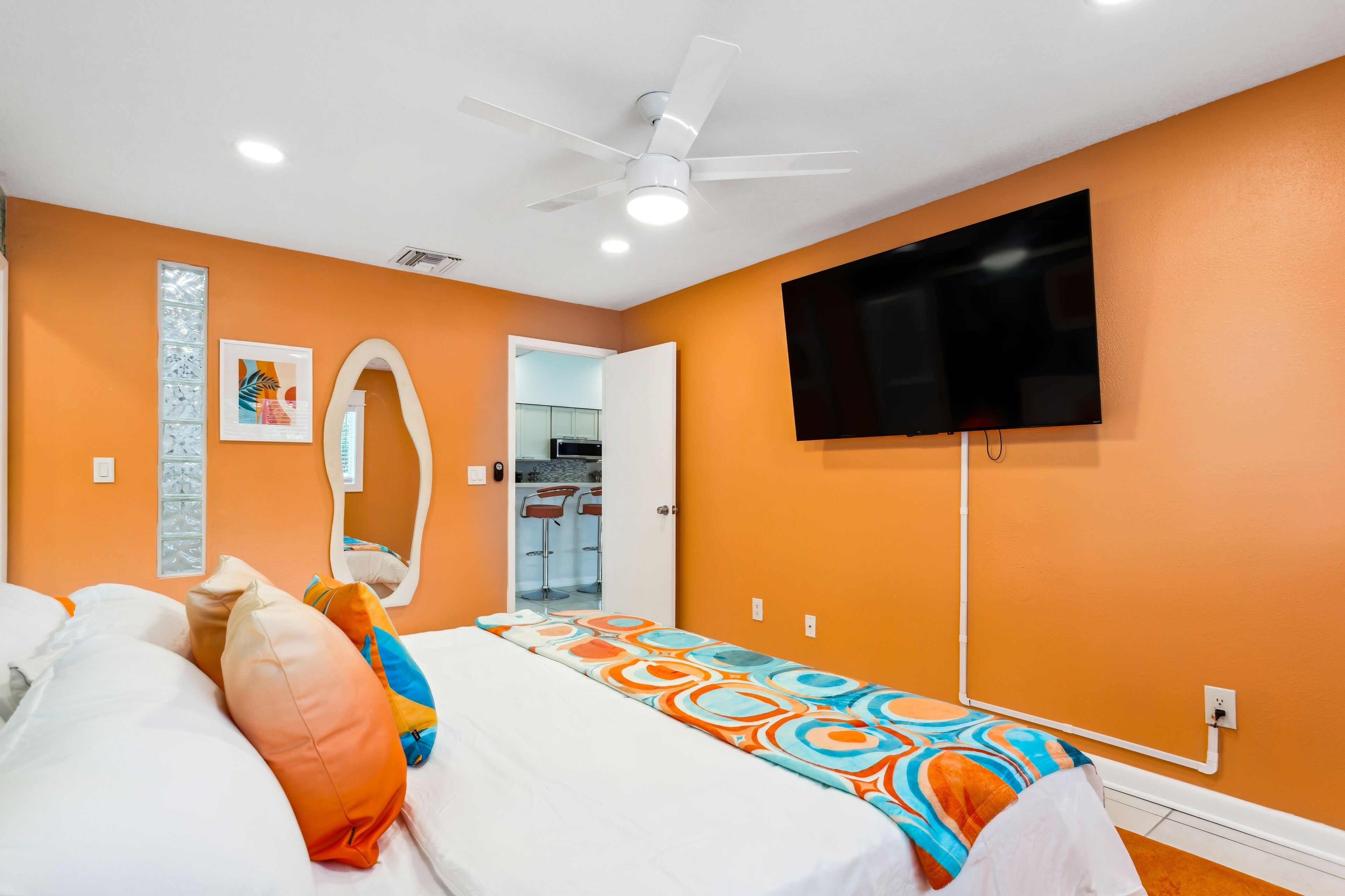 5 chambres, fer et planche à repasser, Wi-Fi gratuit, draps fournis