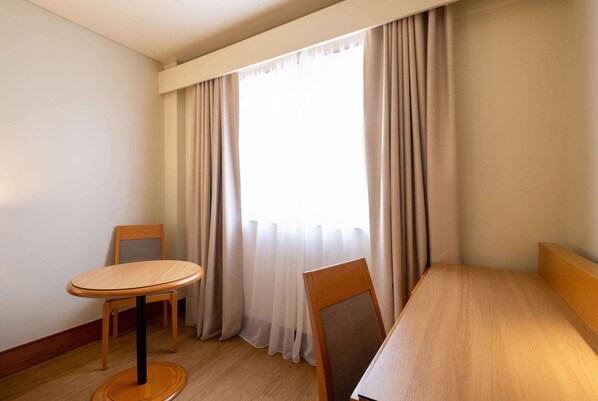 Room - Comfort Inn Ponta Delgada (Ponta Delgada)