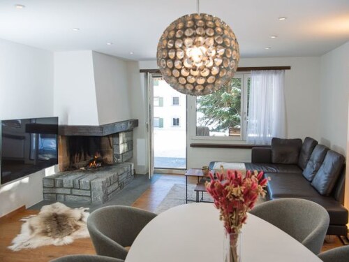 mit privatem Whirlpool für 4 Personen Casoja Lenzerheide by Interhome