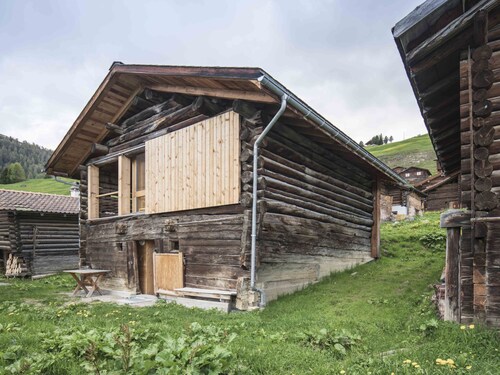 3001 Ferienhaus Mutten by Interhome