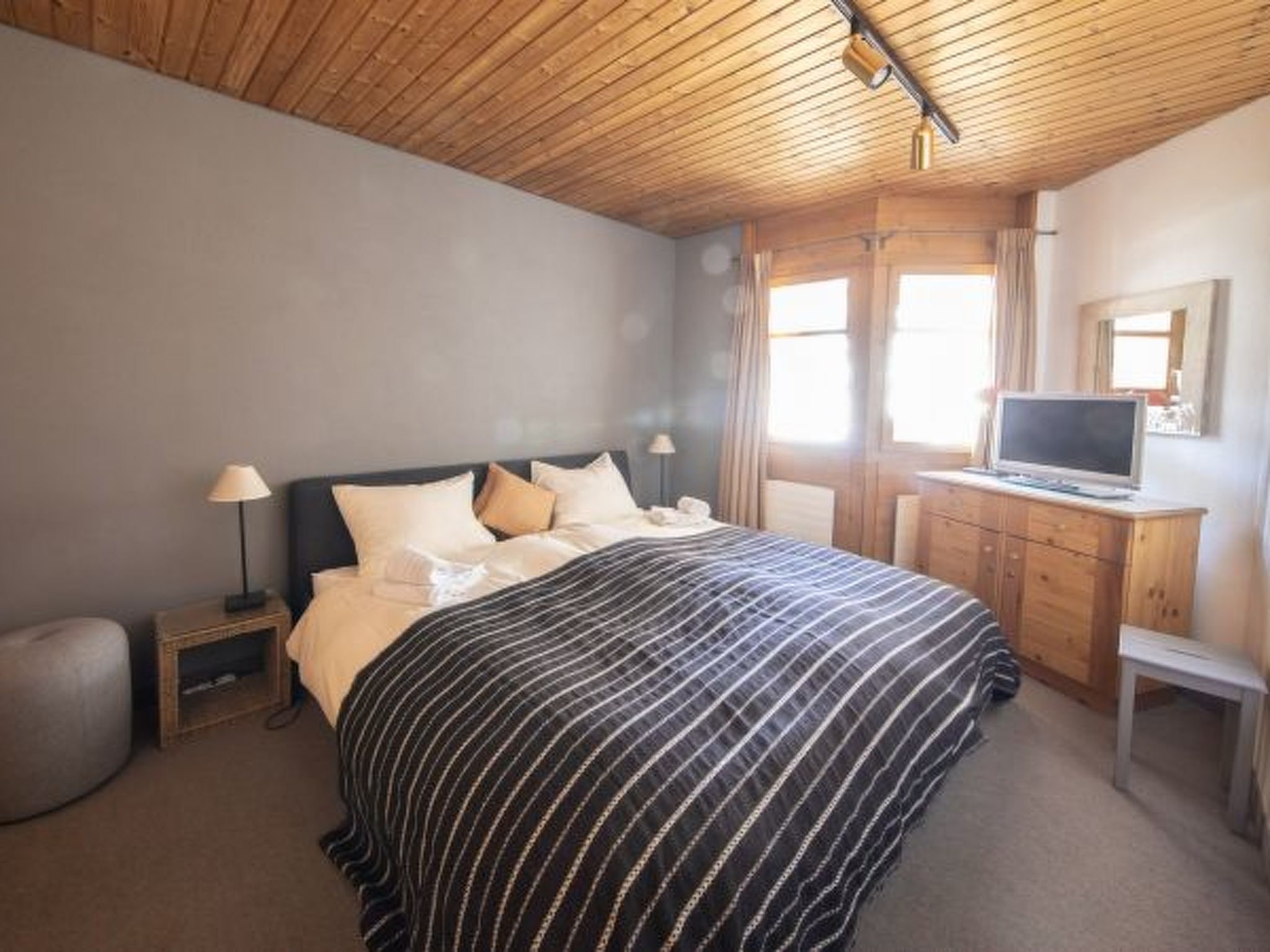 1 bedroom, Internet