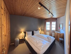 Unclassified image, 4 of 13, button - 1604 Schweizerhof 405 by Interhome (Lenzerheide)