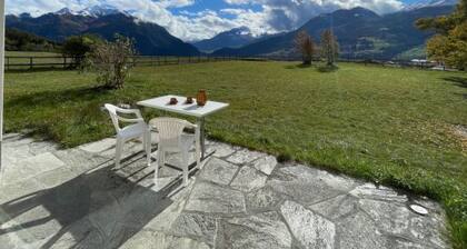 mit Garten Tgeasa Schilendra-Lantsch/Lenz by Interhome