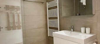 fĂŒr Skibegeisterte Triangel D - Parpan by Interhome