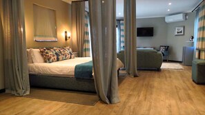 Room - The Wilderness Hotel (Wilderness)