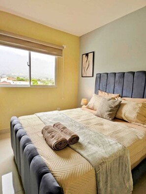 WiFi, bed sheets