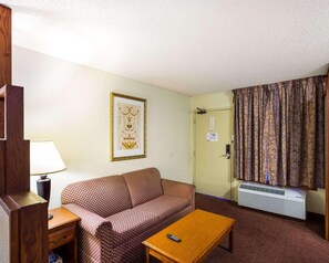 Room - Rodeway Inn & Suites Fiesta Park (San Antonio)