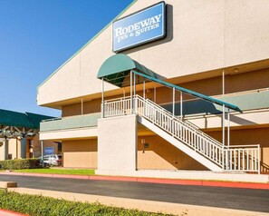 View from property - Rodeway Inn & Suites Fiesta Park (San Antonio)