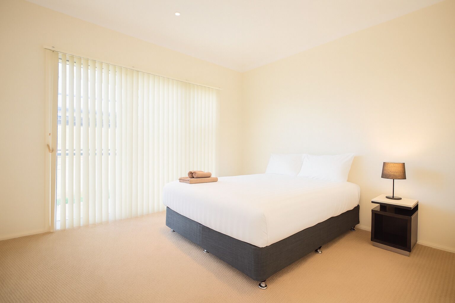 Comfort Villa, 2 Bedrooms | Desk, laptop workspace, free WiFi, bed sheets