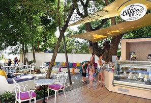 Bar (on property) - Grifid Hotel Arabella (Varna)