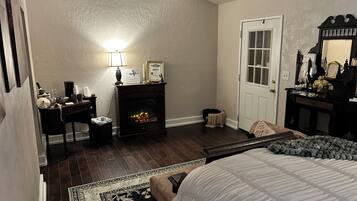 4 bedrooms, WiFi, bed sheets