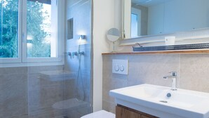 Unclassified image, 5 of 15, button - 1602 La Riva 111 by Interhome (Lenzerheide)