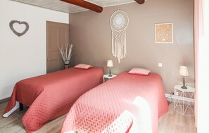 Spa - Nice home in Villes sur Auzon (Villes sur Auzon)