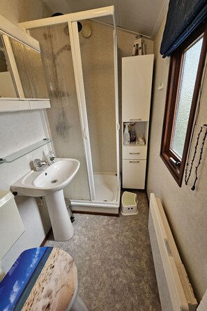 Bathroom - RBR 1033 - Beach Resort Kamperland by Interhome (Kamperland)