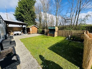 Outdoor dining - RBR 1747 - Beach Resort Kamperland by Interhome (Kamperland)