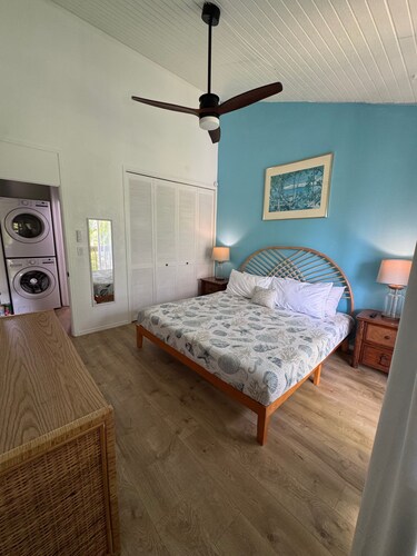 Turtle Bay North Shore Condo ~ Pool View ~ Walk to Beach ~ Sleeps 6
