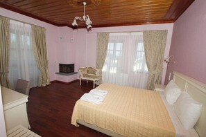 Room - Monodendri (Zagori)
