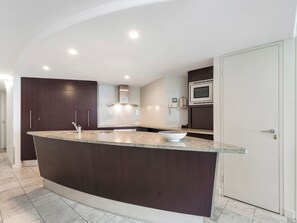 Room - Mantra Sirocco Mooloolaba (Sunshine Coast)