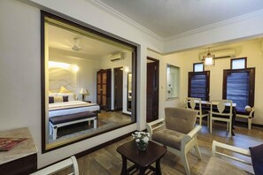 Room - Sonesta Inns Beach Resort - Candolim Beach (Candolim)