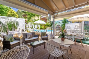 Bar (on property) - V.a. Boutique Apartments and Suites (Corfu)
