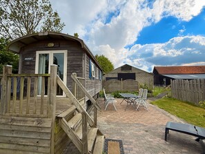 Outdoor dining - Camping Hofstede Zonnevliet - Pipo wagen by Interhome (Zonnemaire)