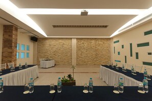 Meeting facility - Artisan Family Hotels And Resorts Playa Esmeralda (Úrsulo Galván)