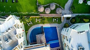 Pool - Artisan Family Hotels And Resorts Playa Esmeralda (Úrsulo Galván)