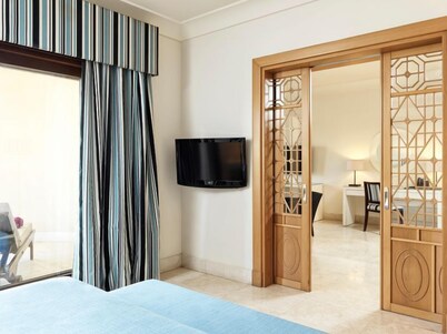Juweira Boutique Hotel